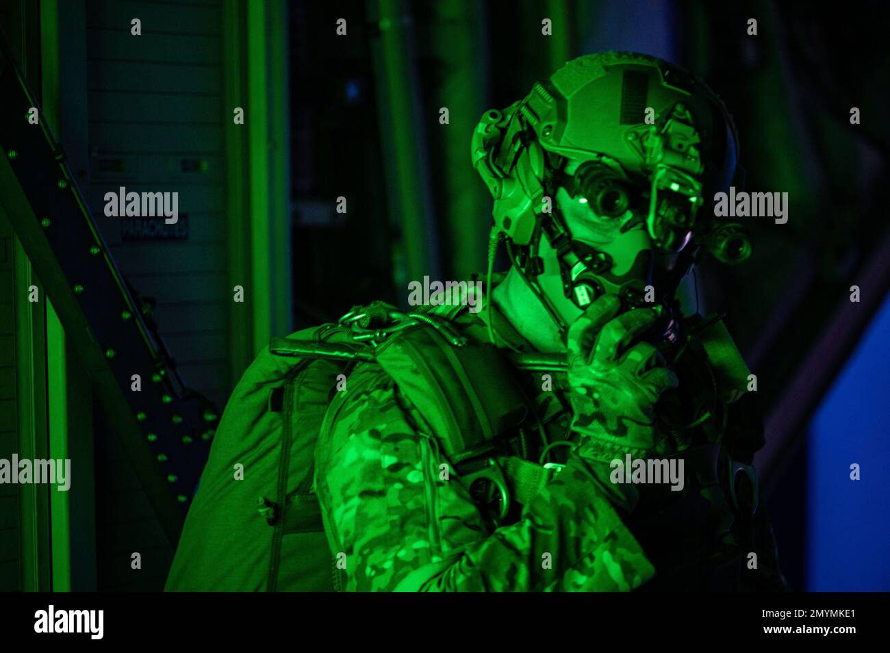 Special Tactics operators conduct Military Free Fall training walk ...