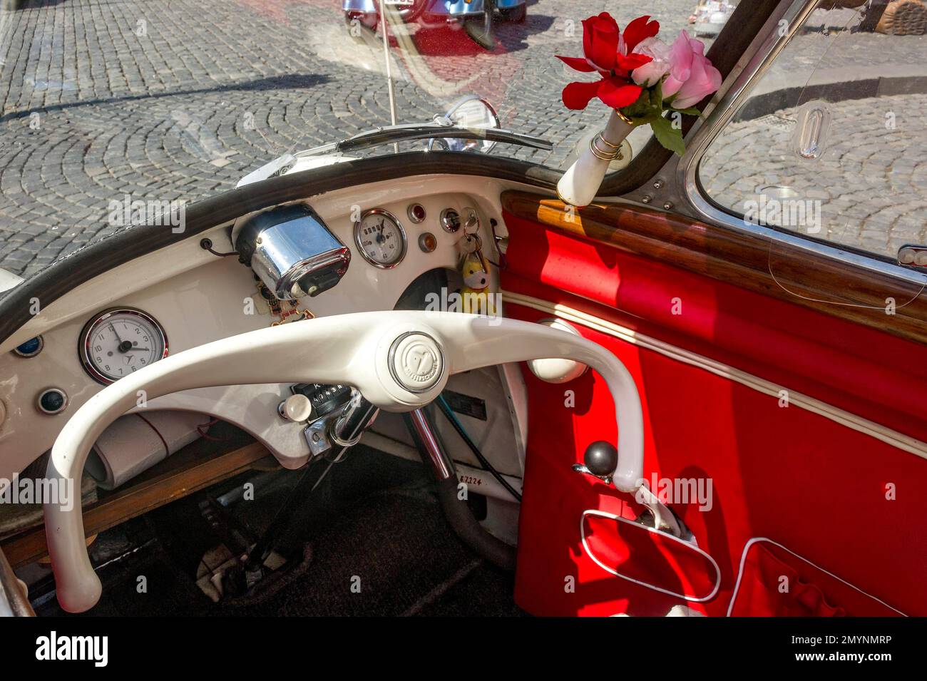 Vintage Messerschmitt cabin scooter KR 200, year of manufacture 1955 to  1964, dashboard, steering column and flower vase, Nidda, Hesse, Germany,  Europ Stock Photo - Alamy