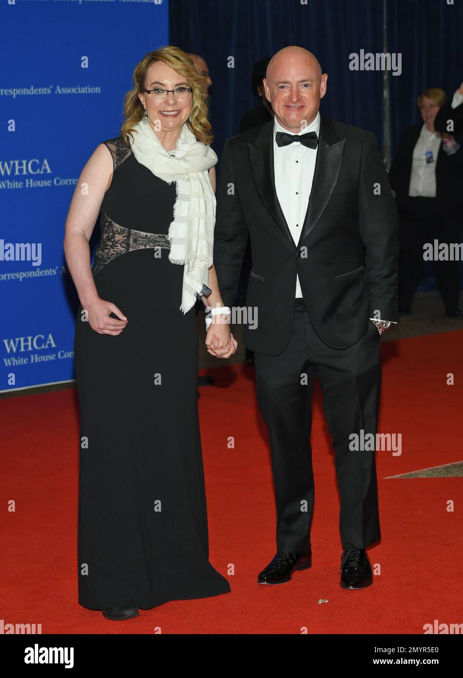 Gabrielle Giffords and husband Mark Kelly attend the White House