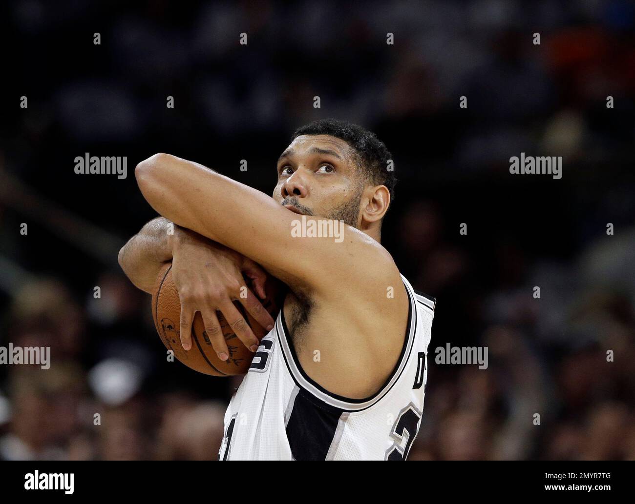 Spurs playoff sales shirt 2016