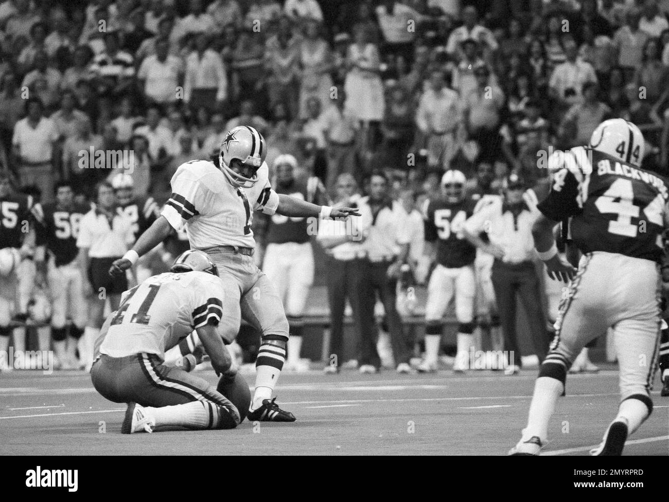 Dallas Cowboys field goal kicker Efren Herrera (1) puts the winning