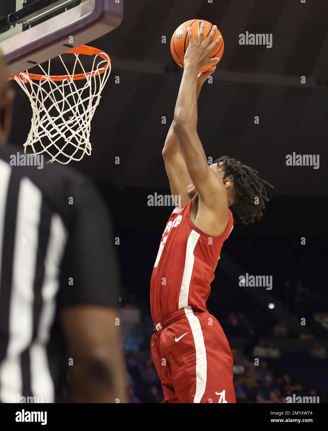 Baton Rouge, USA. 04th Feb, 2023. Alabama Crimson Tide forward Noah Clowney (15) throws down a dunk during a men's college basketball game at the Pete Maravich Assembly Center in Baton Rouge, Louisiana on Saturday, February 4, 2023. (Photo by Peter G. Forest/Sipa USA) Credit: Sipa USA/Alamy Live News Stock Photo
