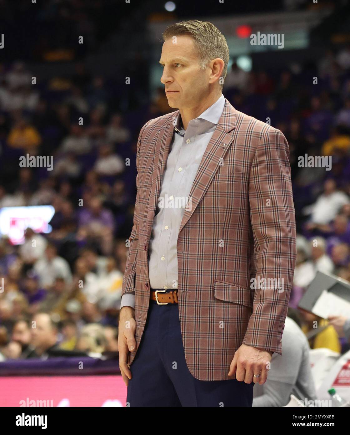 Baton Rouge, USA. 04th Feb, 2023. Alabama Crimson Tide head coach Nate Oats watches his team from the sidelines during a men's college basketball game at the Pete Maravich Assembly Center in Baton Rouge, Louisiana on Saturday, February 4, 2023. (Photo by Peter G. Forest/Sipa USA) Credit: Sipa USA/Alamy Live News Stock Photo