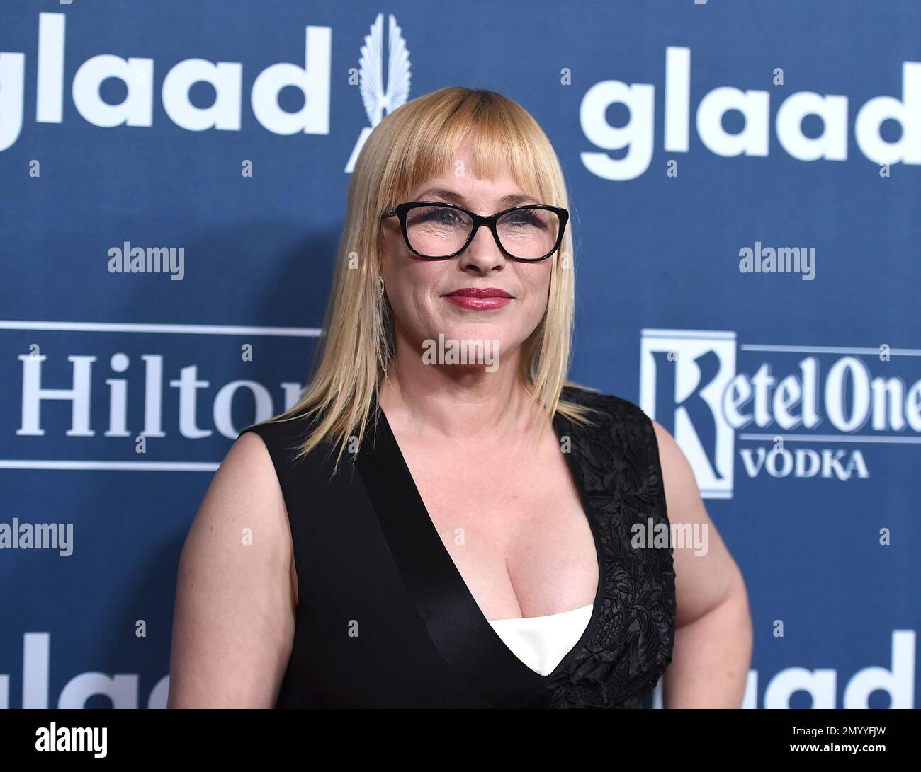 Patricia Arquette arrives at the 27th Annual GLAAD Media Awards at the