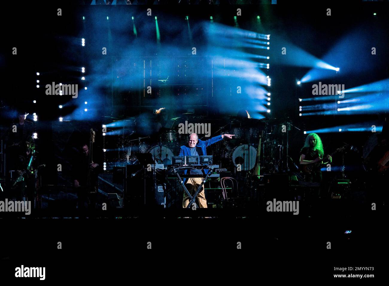 HANS ZIMMER HOLLYWOOD REBEL (2022), directed by FRANCIS HARLY. Credit