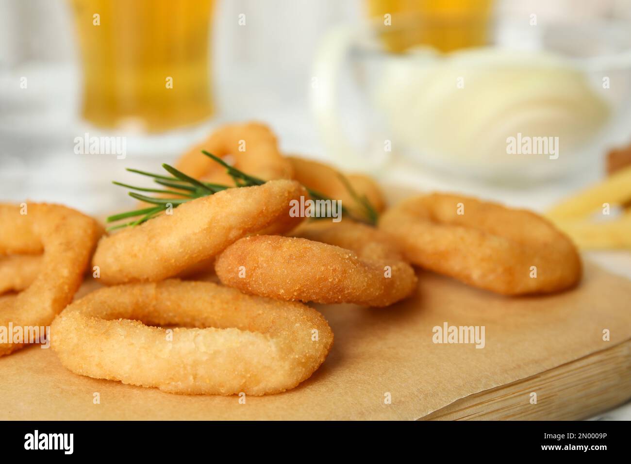 Fried beer batter onion rings hi-res stock photography and images - Alamy