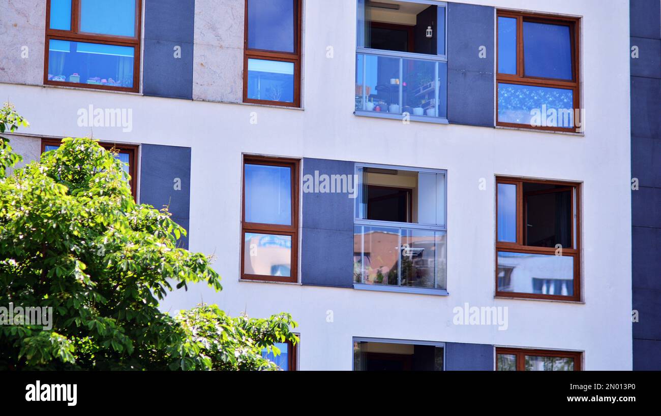 Stunning Luxury Green Residential Apartment Design image