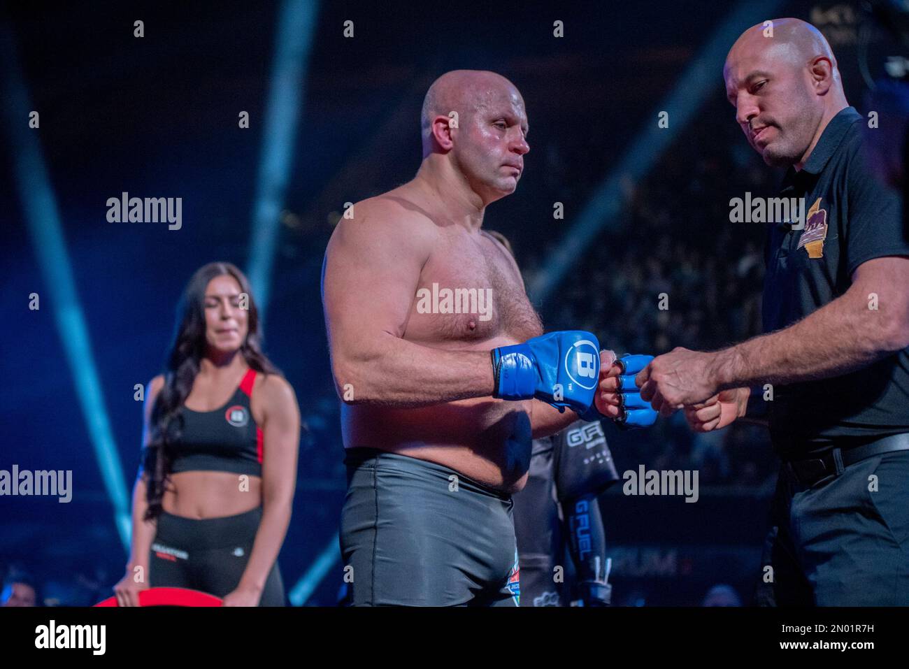 February 4, 2023, Los Angeles, CA, Los Angeles, CA, USA: LOS ANGELES, CA - FEBRUARY 4: Fedor Emelianenko prepares to fight Ryan Bader in their heavyweight fight during the Bellator 290 event at The Forum on February 4, 2023 in Los Angeles, CA, USA. (Credit Image: © Matt Davies/PX Imagens via ZUMA Press Wire) EDITORIAL USAGE ONLY! Not for Commercial USAGE! Stock Photo