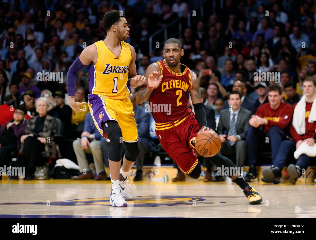 Kyrie irving shoes october 2016 hot sale