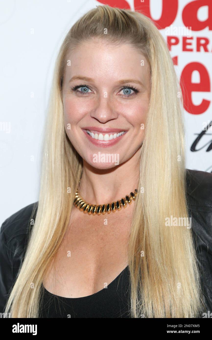 Alicia Leigh Willis arrives at the 40th Anniversary of Soap Opera