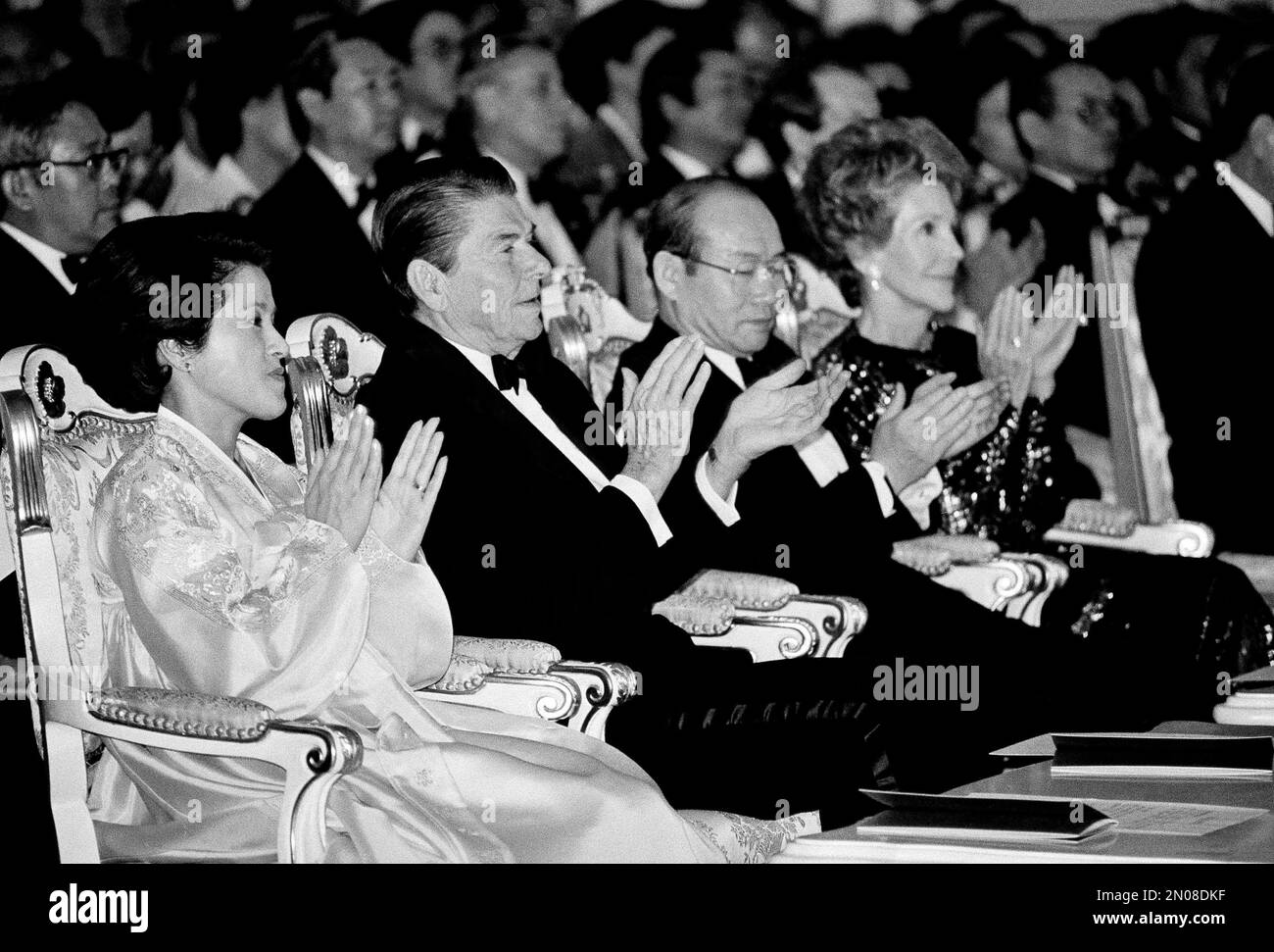South Korean first lady Rhee Soon-ja, President Ronald Reagan, South ...