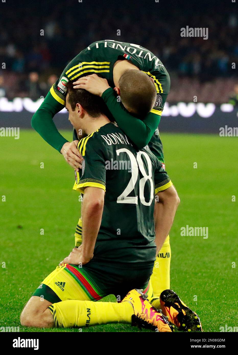 AC Milan s Giacomo Bonaventura left celebrates with his teammate