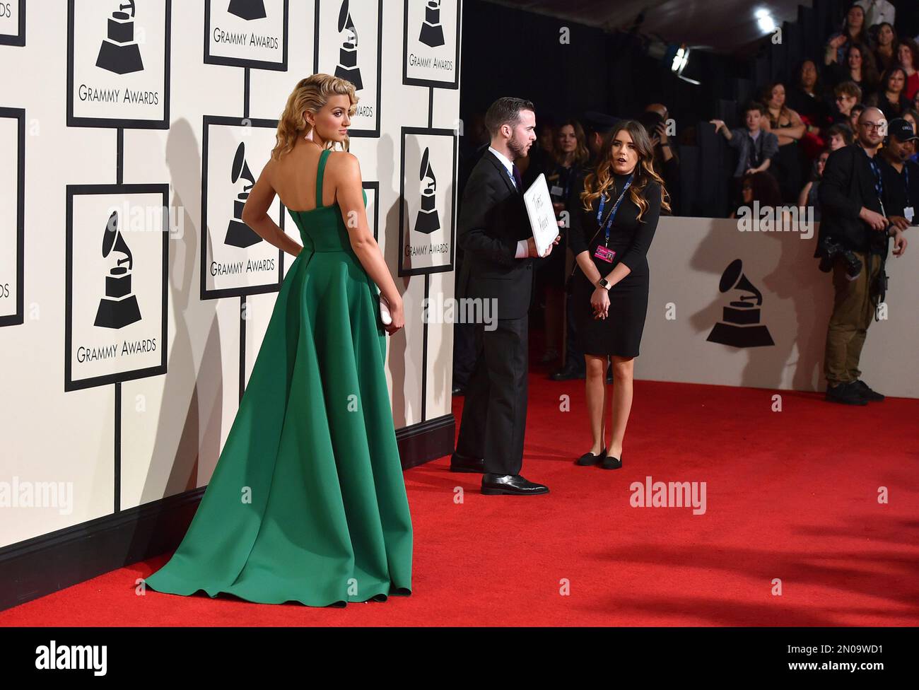 tori kelly green dress Tori Kelly is rocking this green dress on the #GRAMMYs #ERedCarpet! https://t.co/PX5WSc5TMn