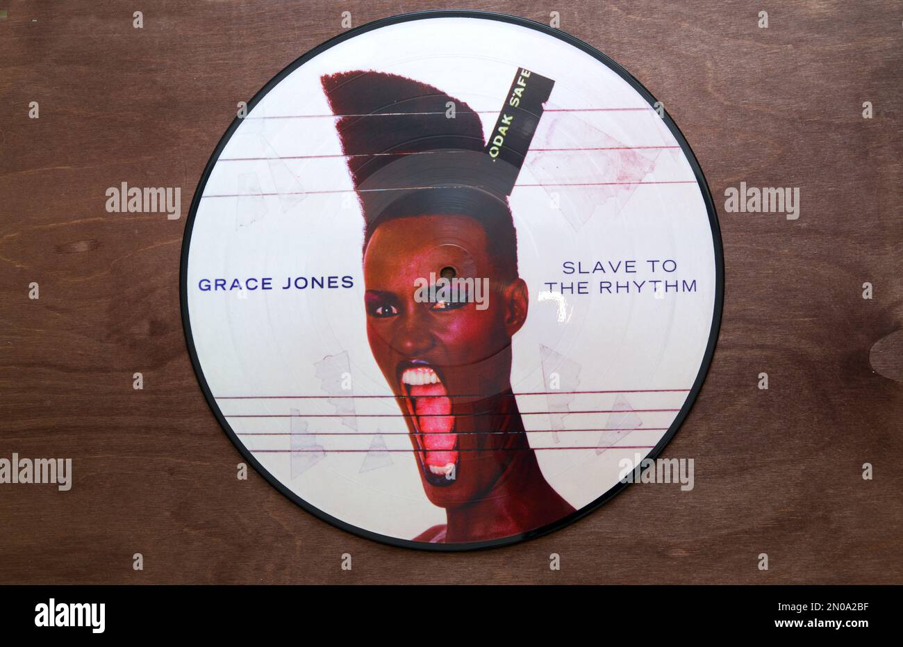 grace jones slave to the rhythm