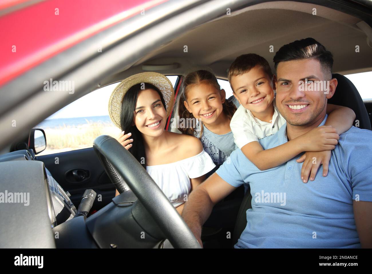 Father daughter inside car in hi-res stock photography and images - Alamy