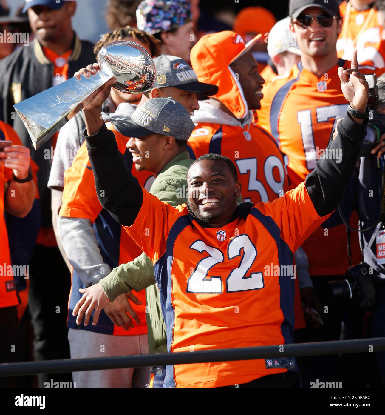 Carolina Panthers sign former Denver Broncos RB C.J. Anderson 