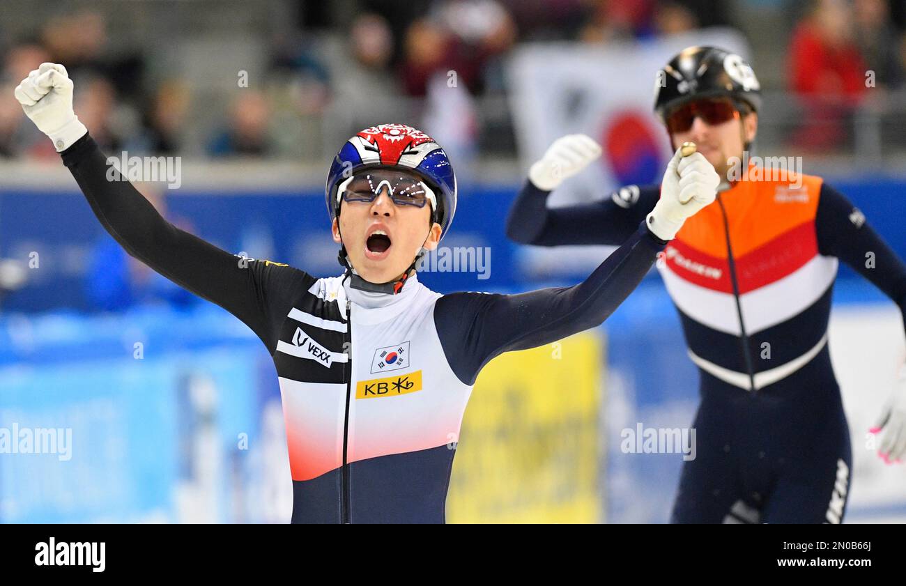 Dresden, Germany. 05th Feb, 2023. Short track: World Cup, 1500 m, men ...