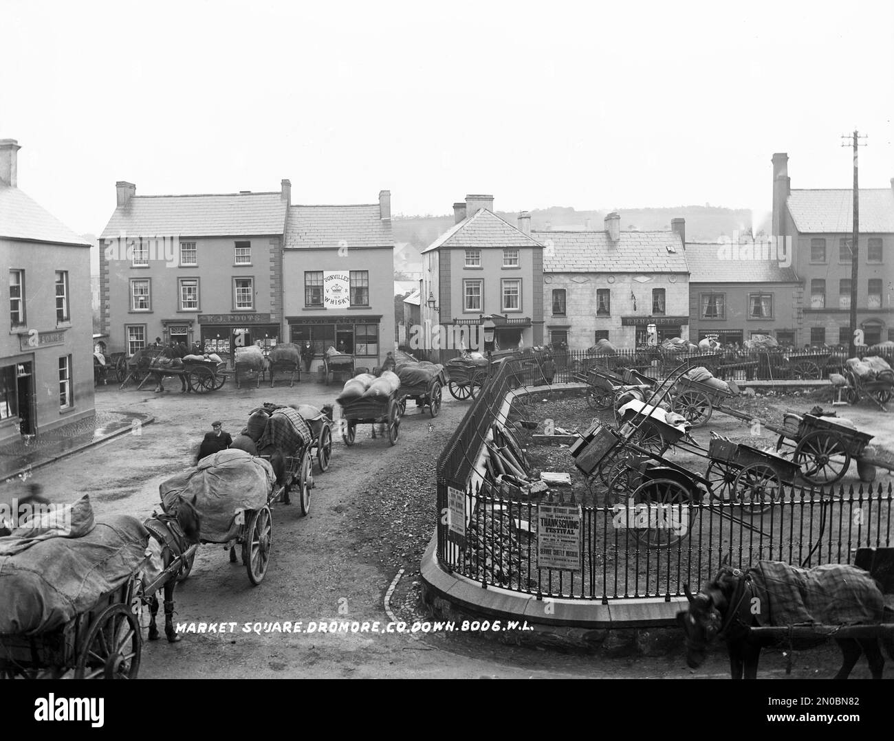 Robert French Market Square, Dromore, County Down 1904 Stock Photo