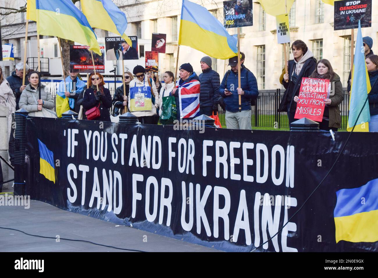 London, UK. 5th February 2023. Protesters continue to gather outside Downing Street in solidarity with Ukraine as Russian attacks continue. Credit: Vuk Valcic/Alamy Live News Stock Photo