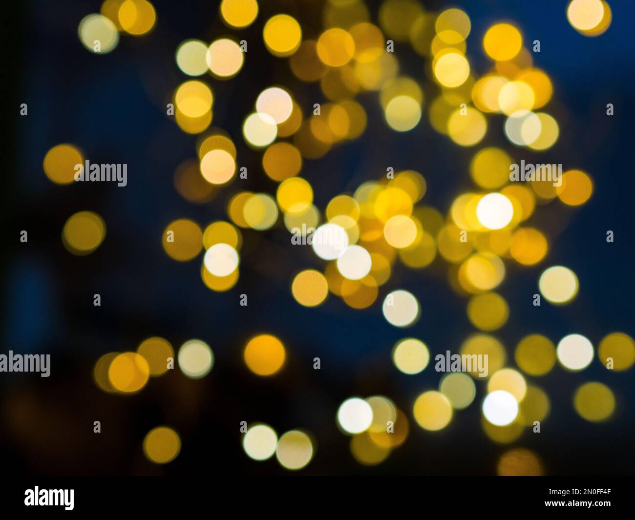 Beautiful golden glow hi-res stock photography and images - Alamy