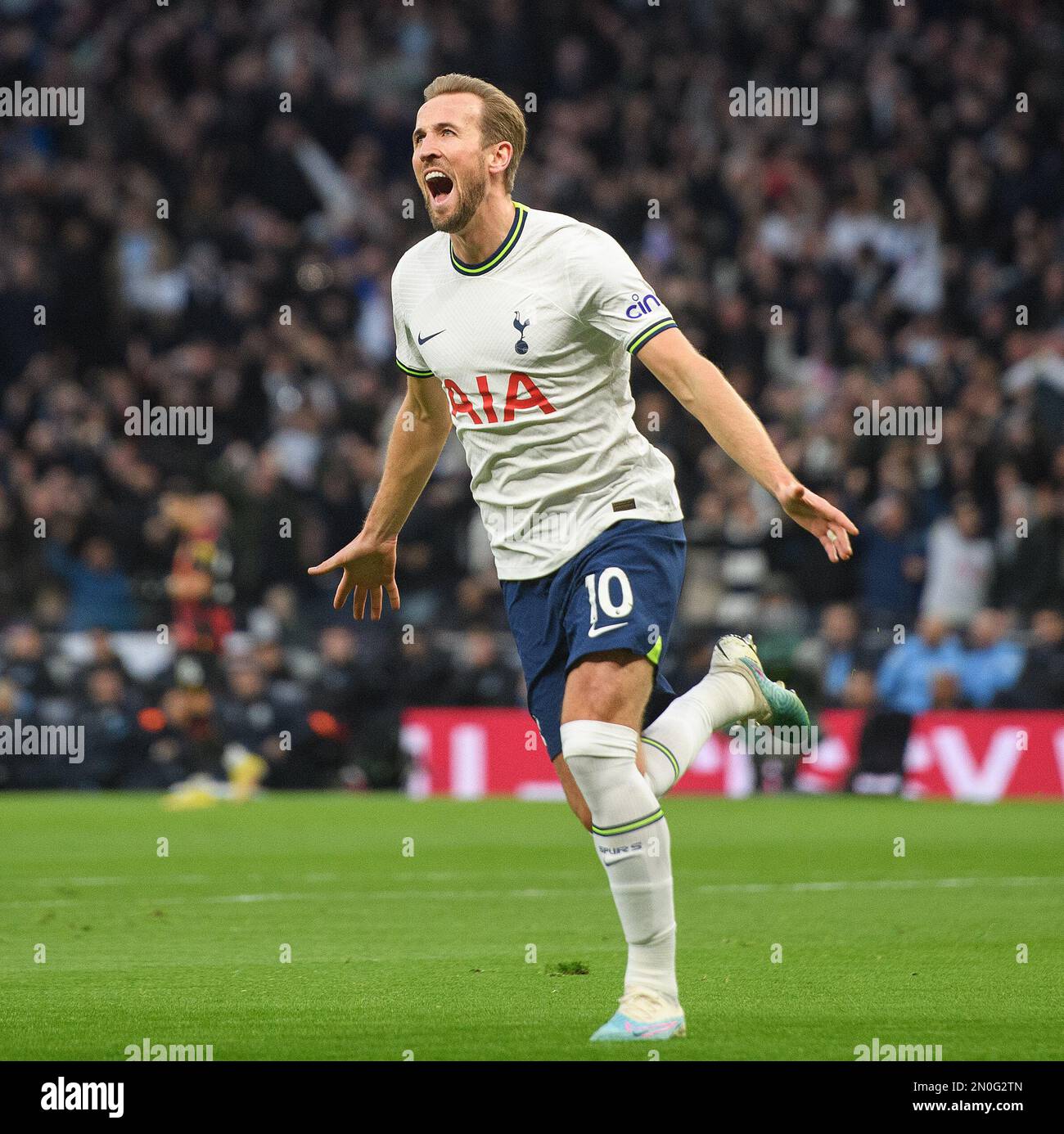 Brighton 0-2 Tottenham: Harry Kane becomes the Premier League's