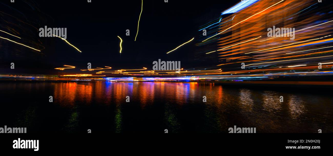 Twilight drive view dubai skyline hi-res stock photography and images ...