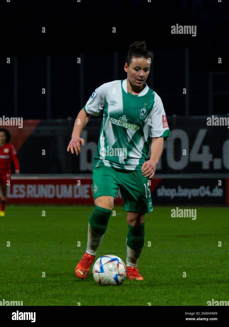 Leverkusen, Germany. 05th Feb, 2023. Leverkusen, Germany, Feb 5th 2023 Jasmin Sehan (15 Bremen) during the Frauen Bundesliga game between Bayer 04 Leverkusen and SV Werder Bremen at Ulrich Haberland Stadium in Leverkusen, Germany (Tatjana Herzberg/SPP) Credit: SPP Sport Press Photo. /Alamy Live News Stock Photo