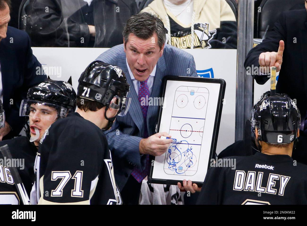 Pittsburgh Penguins Mike Sullivan gives instructions during a