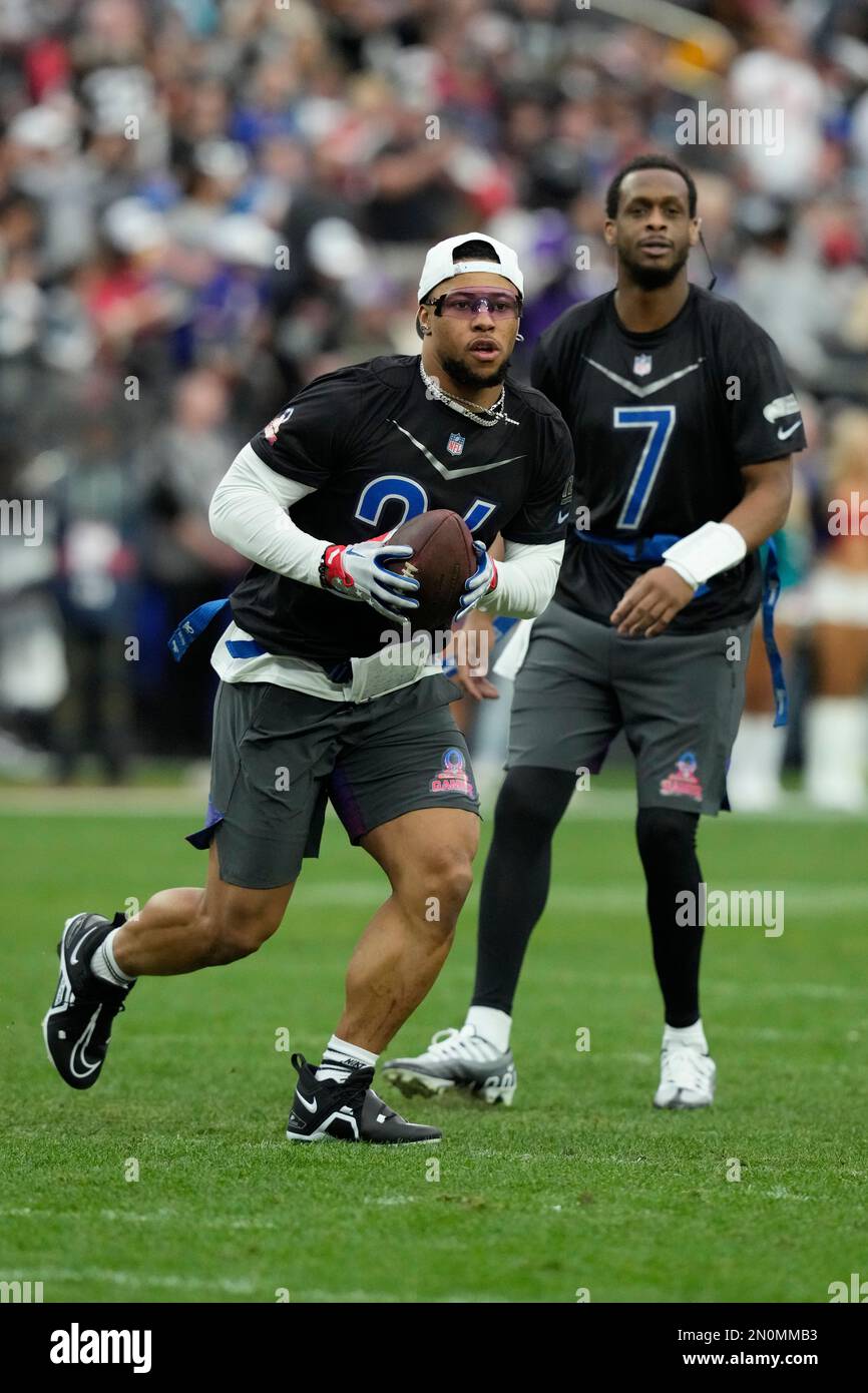 NFC running back Saquon Barkley (26) of the New York Giants runs the ball  during the flag football event at the Pro Bowl Games, Sunday, Feb. 5, 2023,  in Las Vegas. (Doug