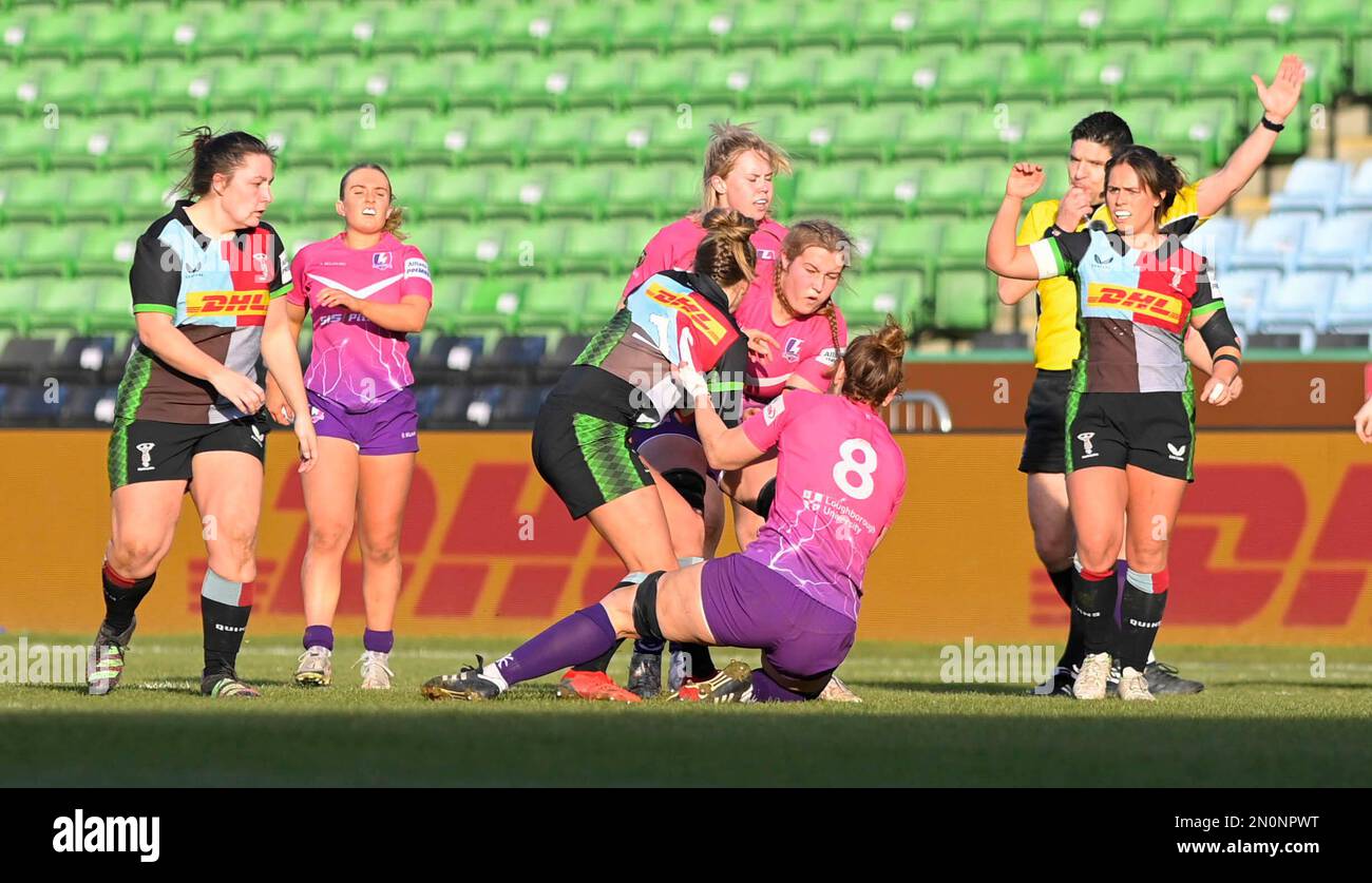 Twickenham, stoop ENGLAND : Sarah Hunter of Loughborough brings down ...
