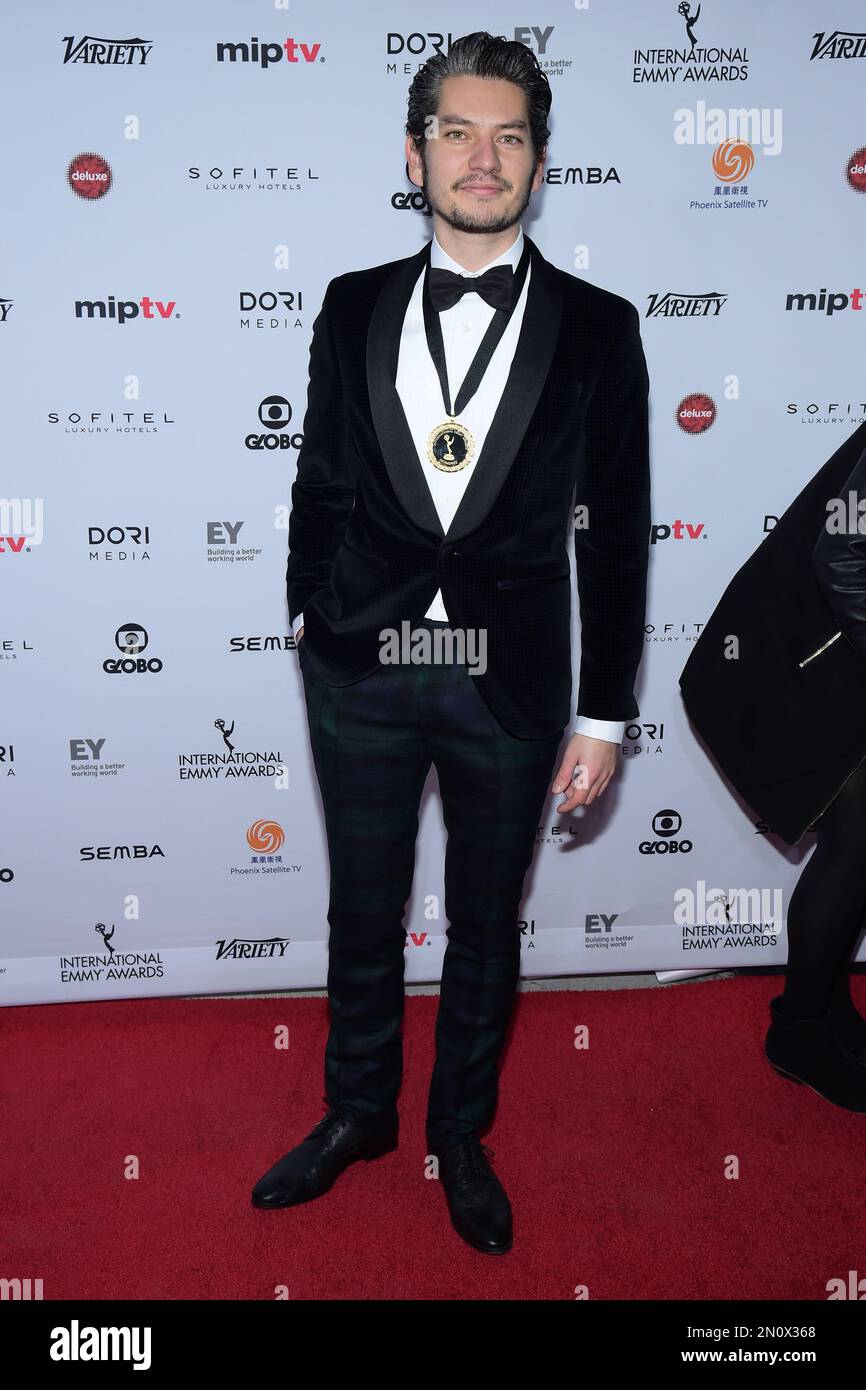 maarten-heijmans-attends-the-43rd-international-emmy-awards-at-the-new