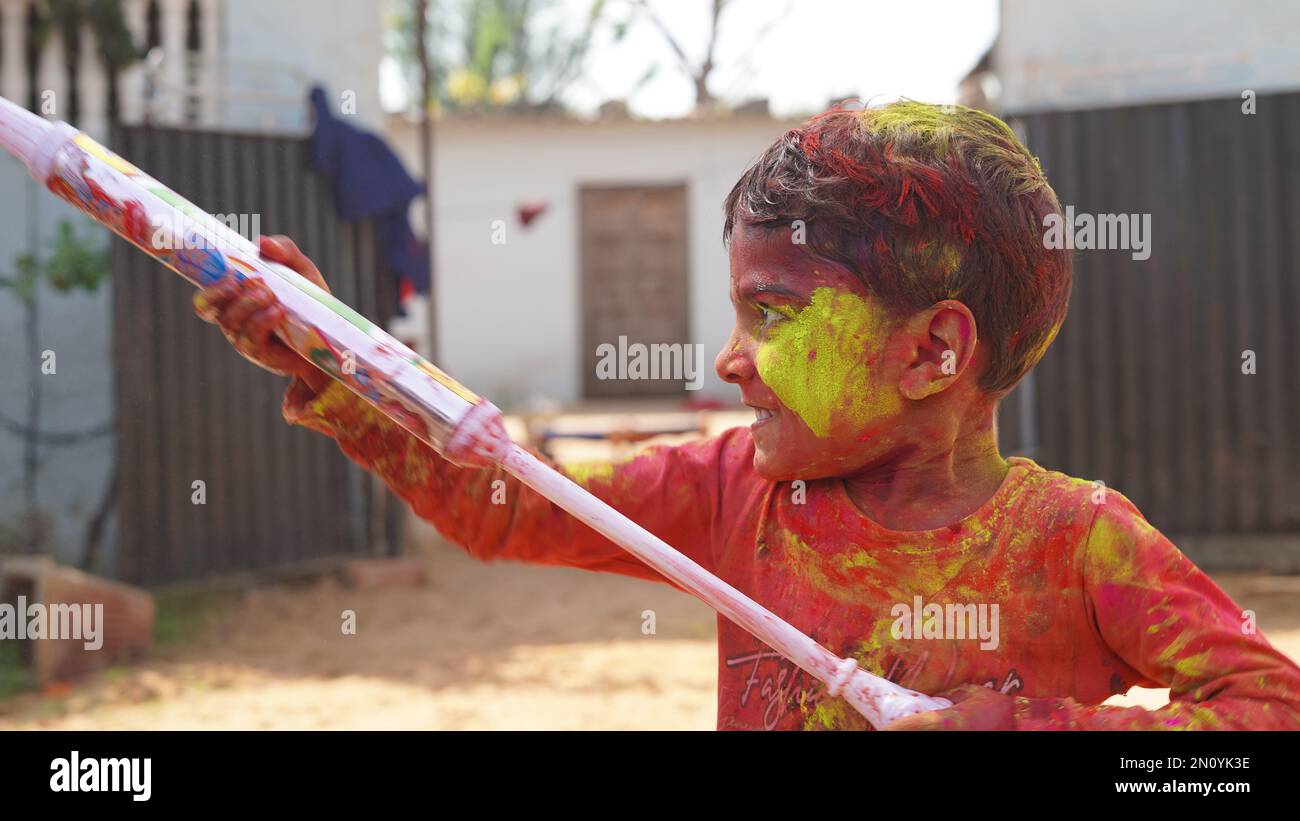 do they celebrate holi in kerala