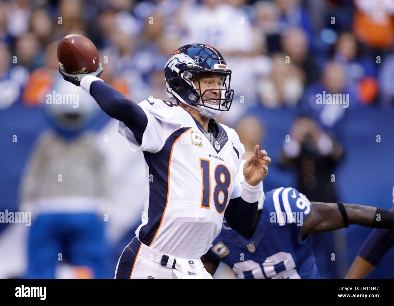 Denver Broncos' Peyton Manning throws during the first half of an NFL  football game against the Indianapolis Colts, Sunday, Nov. 8, 2015,  Indianapolis. (AP Photo/AJ Mast Stock Photo - Alamy