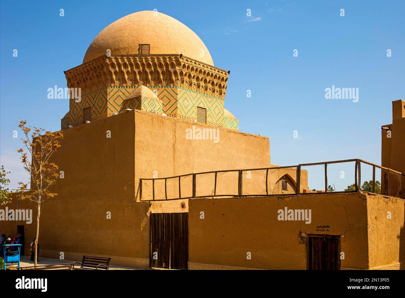 Zendan-e Iskandor, adobe buildings in the old town, Yasd, Yasd, Iran ...