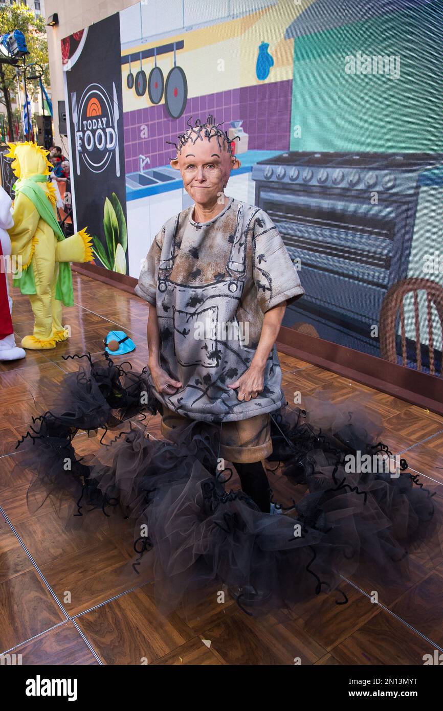 Pigpen Peanuts Costume pigpen-peanuts-costume