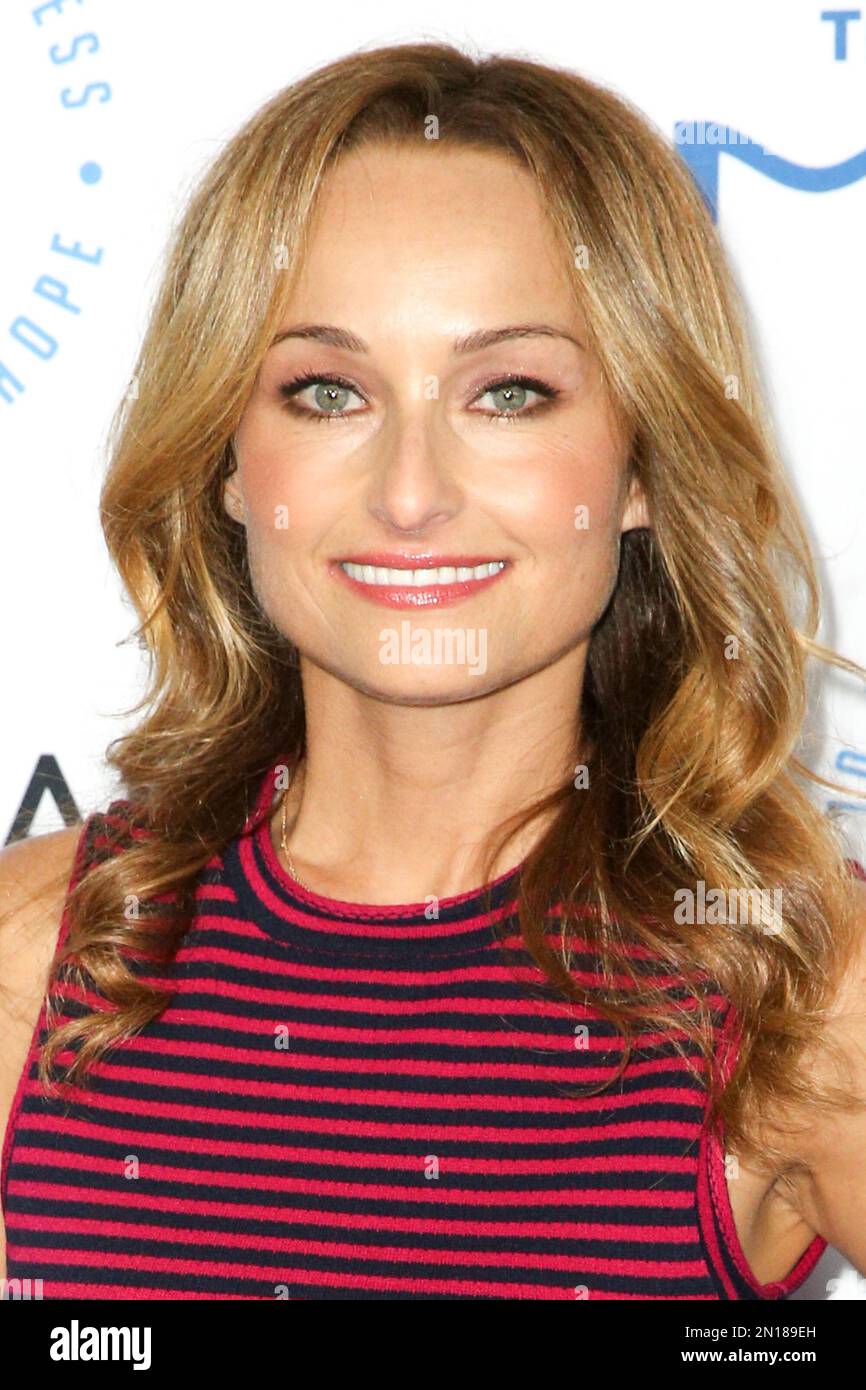 Giada De Laurentiis arrives at the Autism Speaks to LA Celebrity Chef