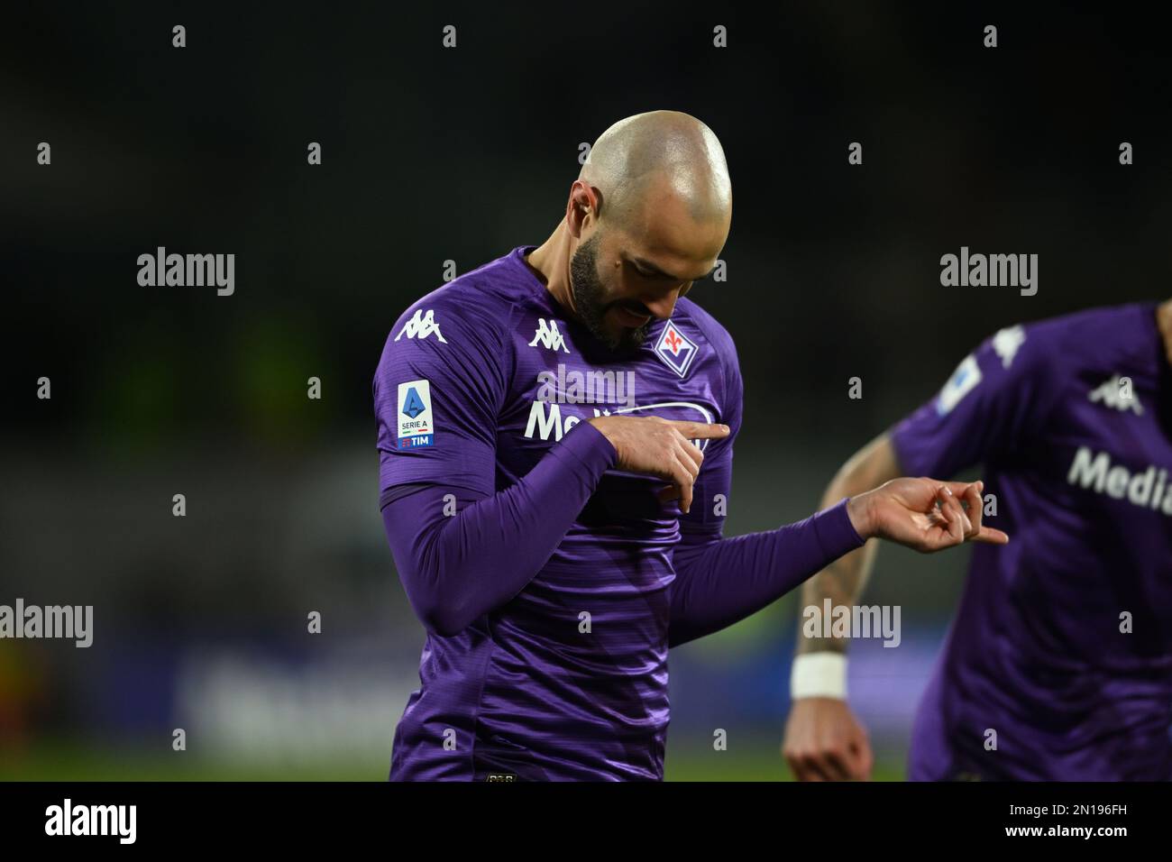 Jovic's Match Shirt, Empoli-Fiorentina 2022 - Signed by the Squad