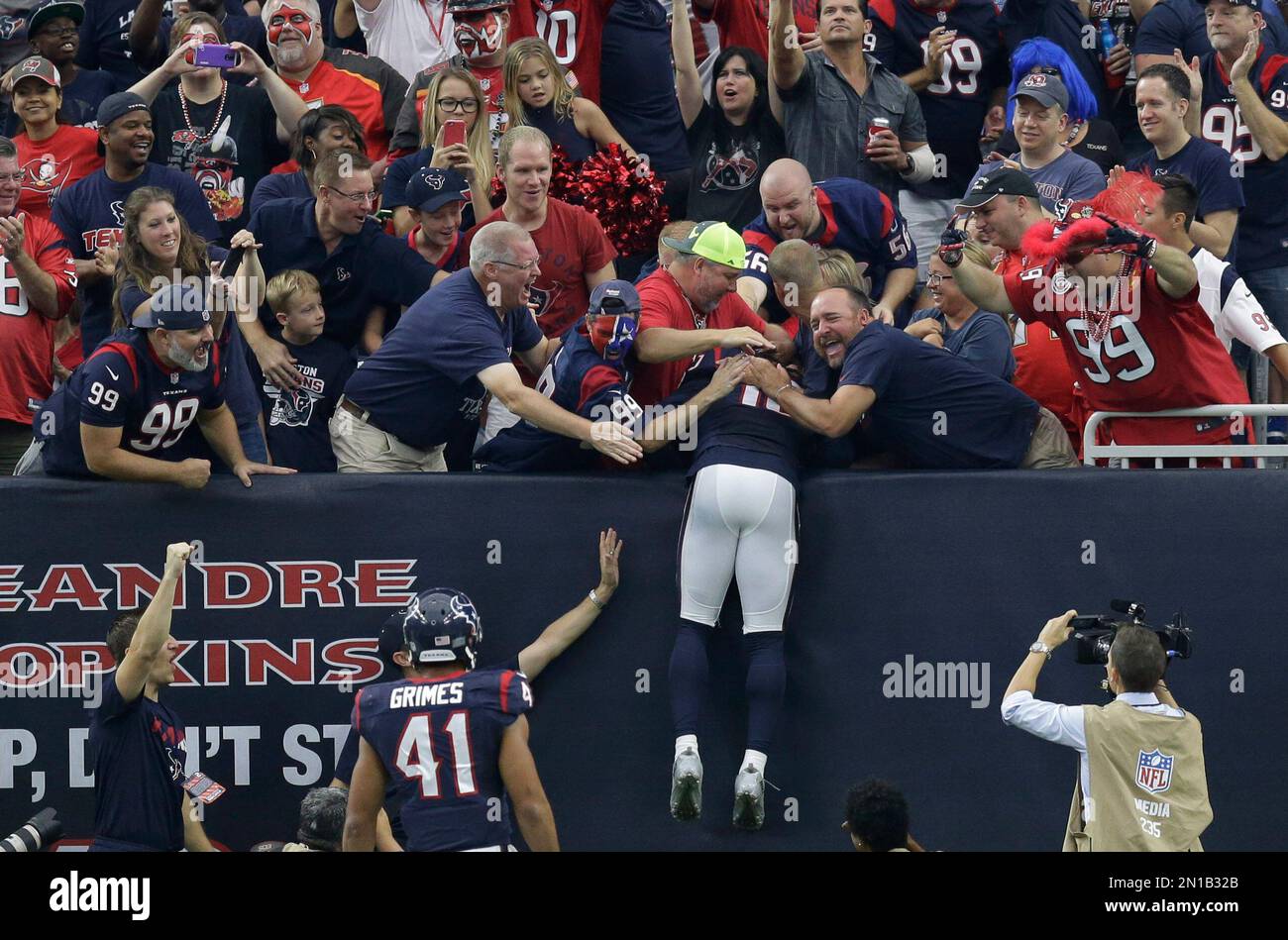 Houston Texans' DeAndre Hopkins (10) celebrates with fans after he ...