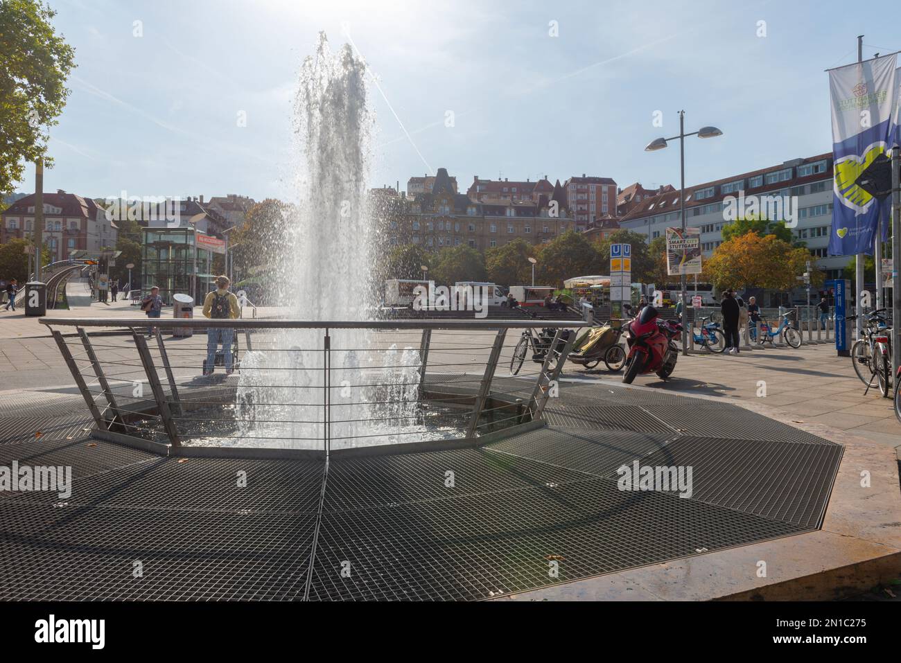 Bio Wochenmarkt Am Marienplatz Stuttgart Stock Photo Alamy Bio Wochenmarkt Am Marienplatz Stuttgart Stock Photo Alamy