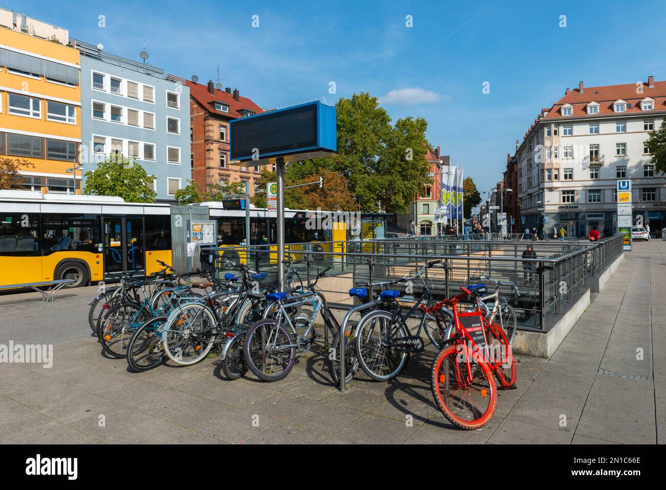 Rad , Bus, U-Bahn, Mobilität am Marienplatz Stuttgart Stock Photo