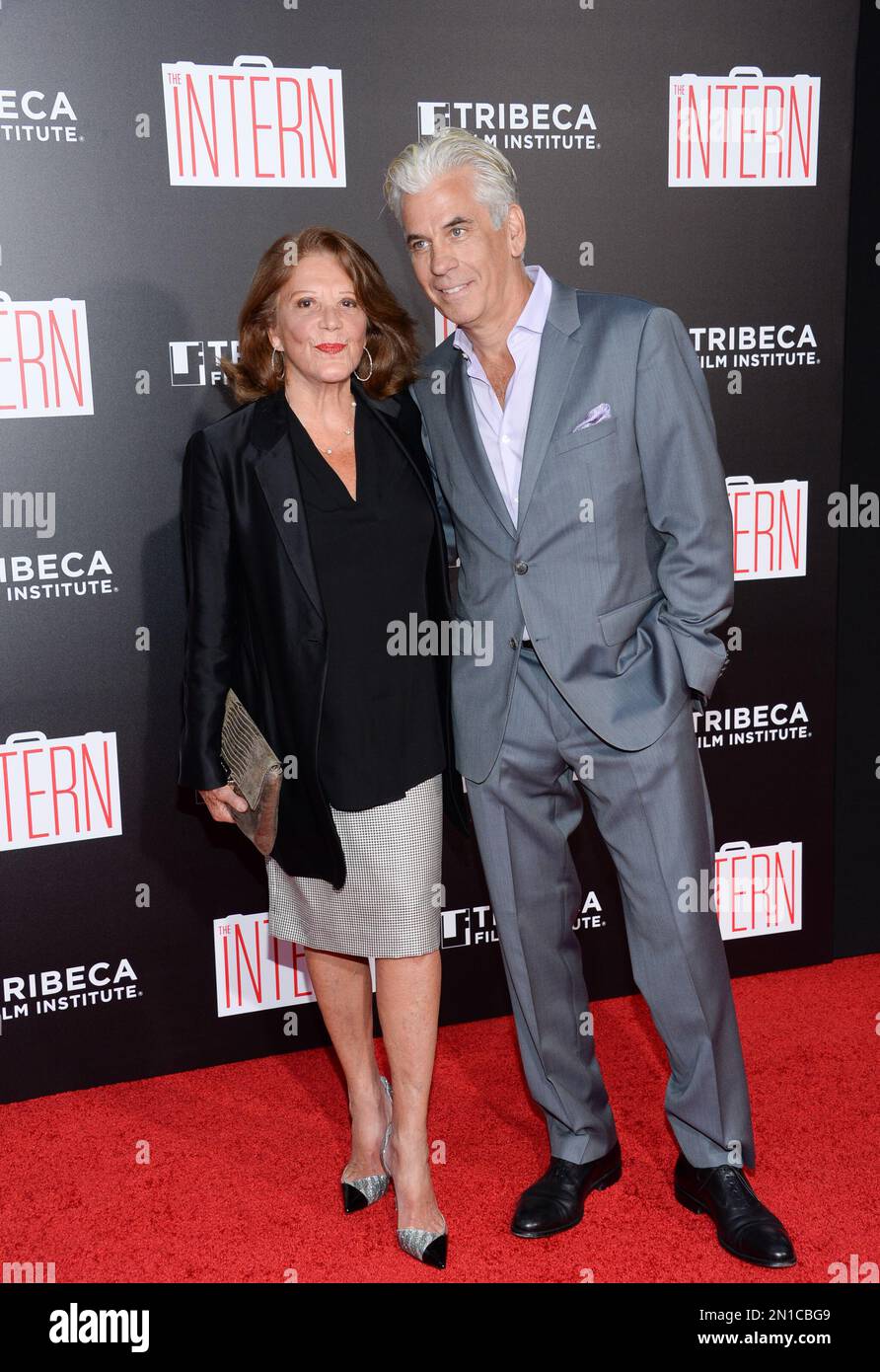 Actress Linda Lavin and husband Steve Bakunas attend the premiere of