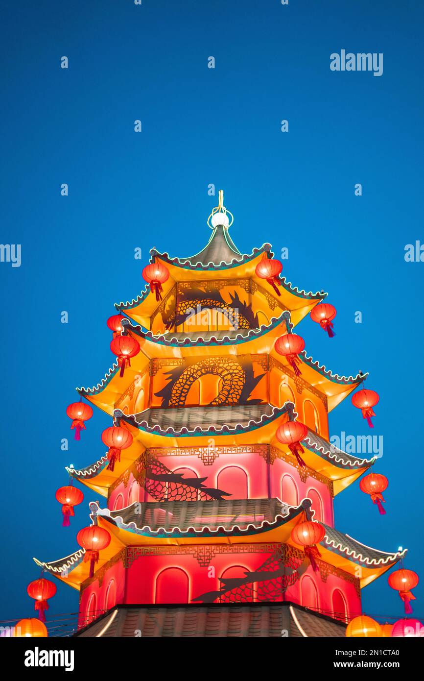 the-lantern-towers-over-the-streets-during-chinese-new-year