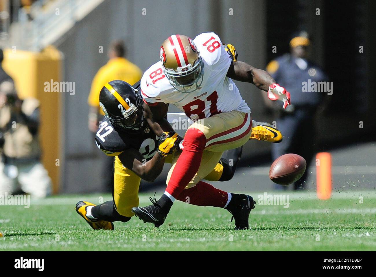 Pittsburgh Steelers cornerback William Gay (22) during the NFL football  practice, Tuesday, May 24, 2016 in Pittsburgh. (AP Photo/Keith Srakocic  Stock Photo - Alamy