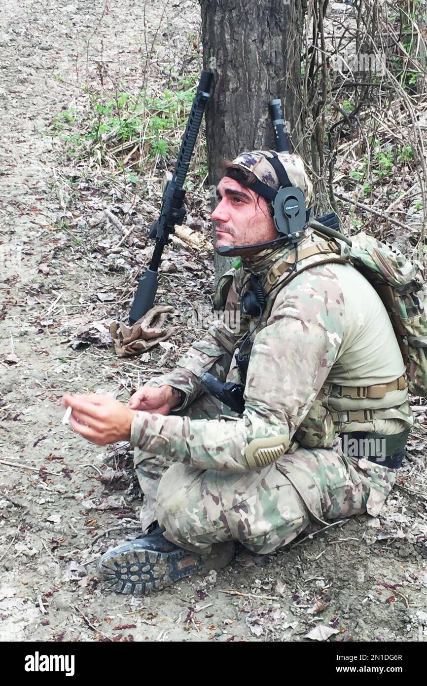 soldier selfie while he is fighting war Stock Photo Alamy