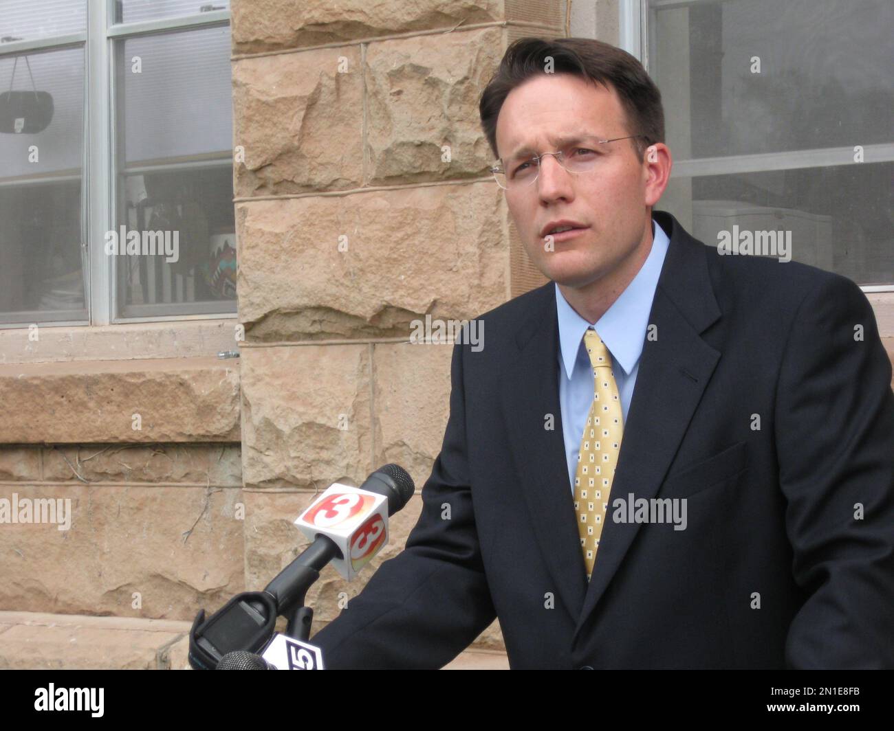 FILE In this Tuesday, June 16, 2009 file photo, Apache County
