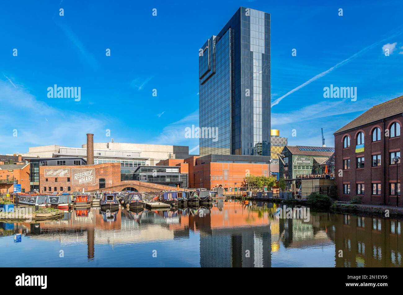 Birmingham Canal at Gas Street, Central Birmingham, West Midlands, United Kingdom, Europe Stock Photo