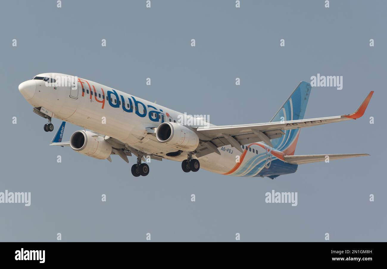 the-boeing-737-8kn-flydubai-arriving-at-dubai-international-airport