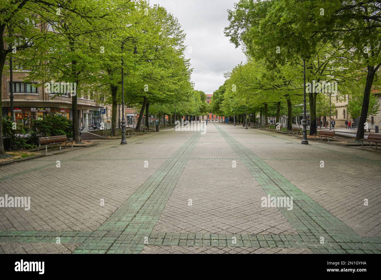 Paseo pablo sarasate hires stock photography and images Alamy