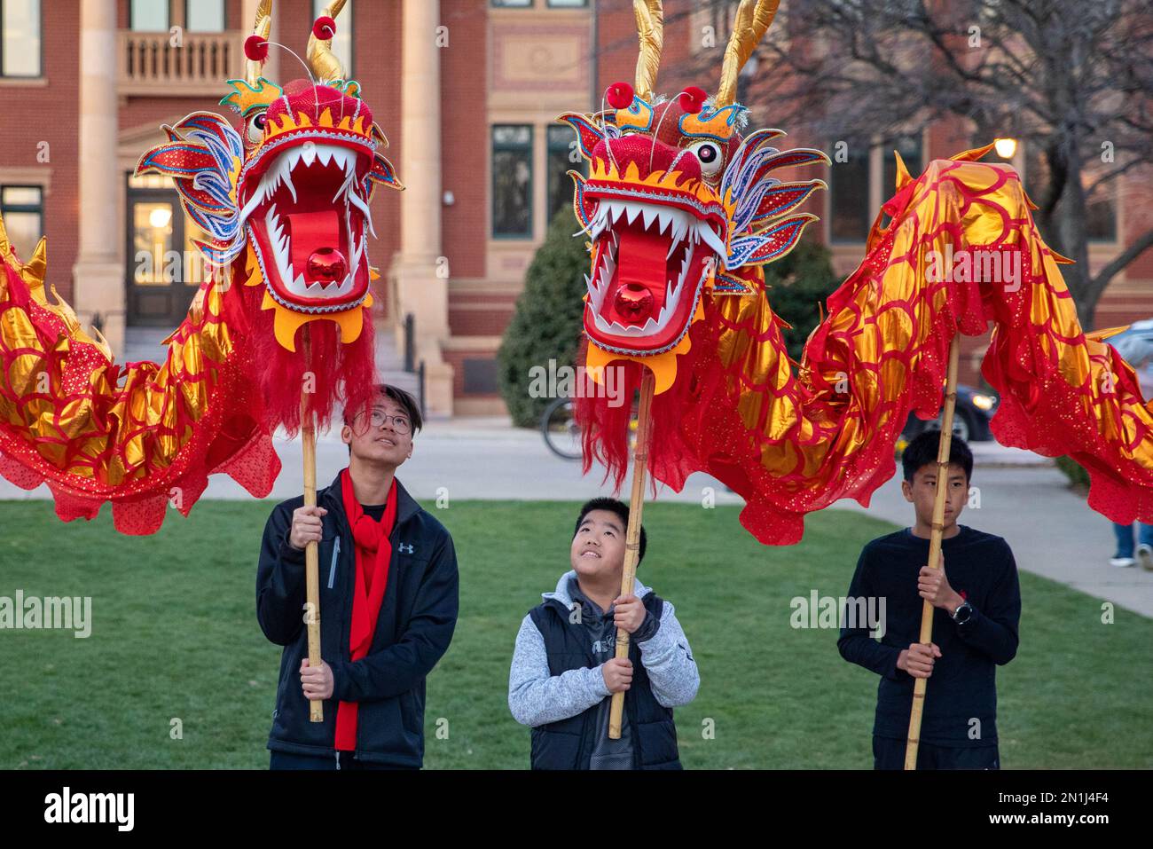 (230206) TEXAS, Feb. 6, 2023 (Xinhua) People perform drangon