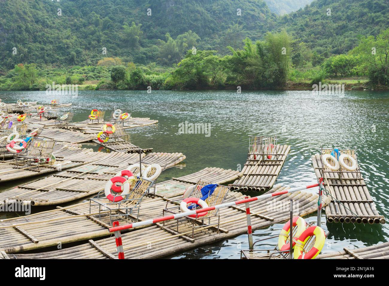 China Reed Raft China coast hi-res stock photography and images - Alamy